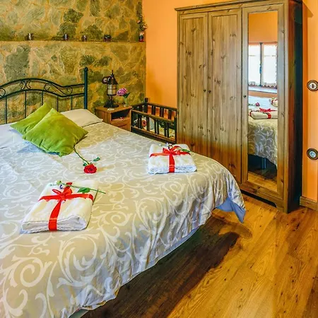 Holiday home 2 Bedroom Nice In Benllera